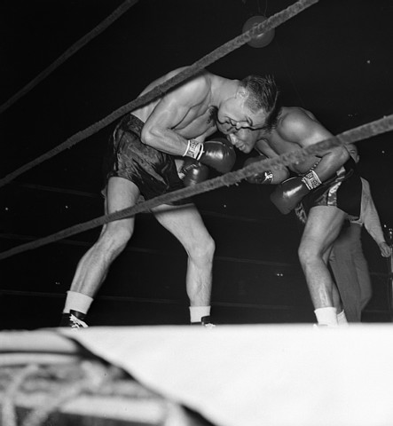 Fritzie Zivic Fighting Henry Armstrong